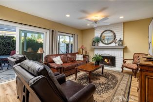 Single Family Residence, 1 Champlain, Irvine, CA 92620 - 7