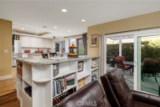 Single Family Residence, 1 Champlain, Irvine, CA 92620 - 8