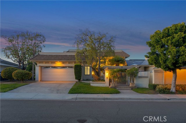 Condominium, 31 Saint Tropez, Newport Beach, CA 92660 - 1