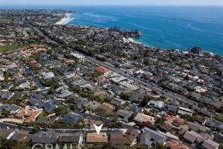 Single Family Residence, 25 Vista De La Luna, Laguna Beach, CA 92651 - 2