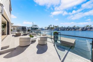 Single Family Residence, 17007 Edgewater ln, Huntington Beach, CA 92649 - 11