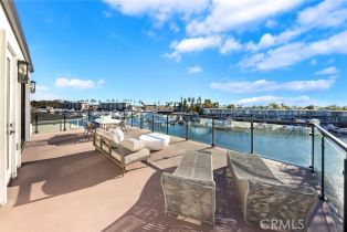 Single Family Residence, 17007 Edgewater ln, Huntington Beach, CA 92649 - 29