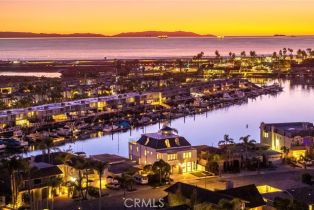 Single Family Residence, 17007 Edgewater ln, Huntington Beach, CA 92649 - 36