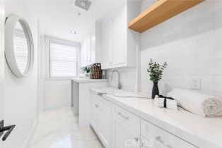 Single Family Residence, 17007 Edgewater ln, Huntington Beach, CA 92649 - 42