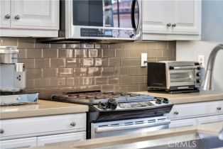 Condominium, 60 Peony, Irvine, CA 92618 - 13