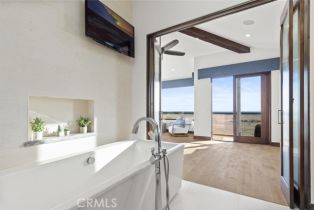 Single Family Residence, 310 Oceanfront, Newport Beach, CA 92661 - 26
