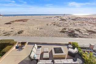 Single Family Residence, 310 Oceanfront, Newport Beach, CA 92661 - 3