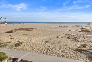 Single Family Residence, 310 Oceanfront, Newport Beach, CA 92661 - 50