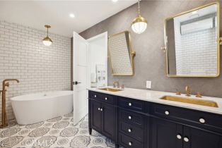 Condominium, 1817 Bay ave, Newport Beach, CA 92663 - 17