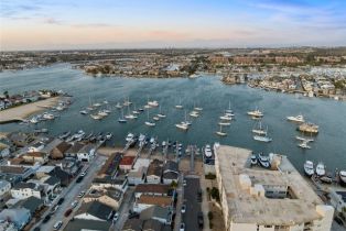 Single Family Residence, 310 Oceanfront, Newport Beach, CA 92661 - 52