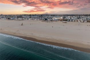 Single Family Residence, 310 Oceanfront, Newport Beach, CA 92661 - 56