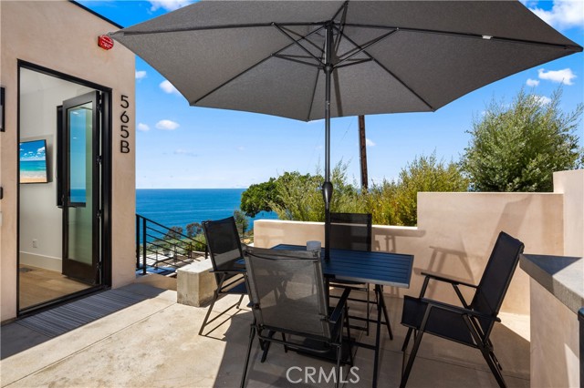 Single Family Residence, 565 Fern street, Laguna Beach, CA 92651 - 1