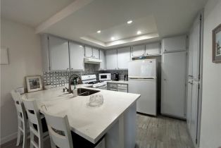 Townhouse, 16882 Eastlake ln, Huntington Beach, CA 92647 - 6