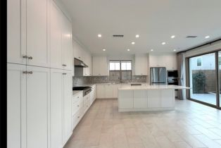 Single Family Residence, 51 rotunda, Irvine, CA 92620 - 15