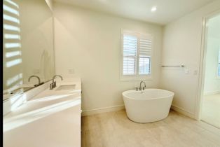 Single Family Residence, 51 rotunda, Irvine, CA 92620 - 49