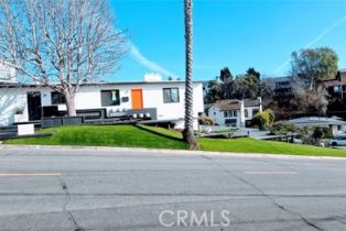 Single Family Residence, 300 Holmwood dr, Newport Beach, CA 92663 - 4