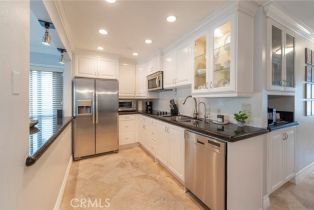 Condominium, 711 Pacific Coast, Huntington Beach, CA 92648 - 17