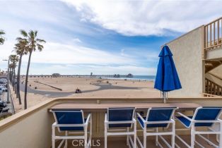 Condominium, 711 Pacific Coast, Huntington Beach, CA 92648 - 2