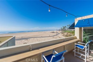 Condominium, 711 Pacific Coast, Huntington Beach, CA 92648 - 4