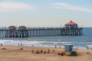 Condominium, 711 Pacific Coast, Huntington Beach, CA 92648 - 44