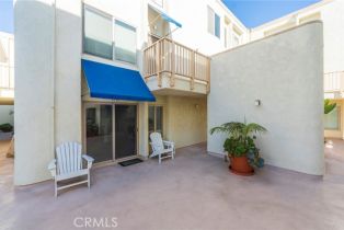 Condominium, 711 Pacific Coast, Huntington Beach, CA 92648 - 7
