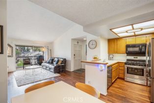 Condominium, 5823 Portsmouth, Yorba Linda, CA 92887 - 4