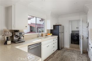 Single Family Residence, 231 Santa Ana ave, Newport Beach, CA 92663 - 12