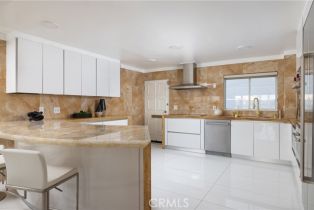 Condominium, 2525 Ocean blvd, Corona Del Mar, CA 92625 - 10