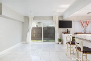 Single Family Residence, 16871 Saybrook ln, Huntington Beach, CA 92649 - 14