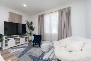 Townhouse, 17941 Olivia ln, Huntington Beach, CA 92647 - 5