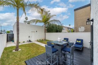 Single Family Residence, 222 Detroit ave, Huntington Beach, CA 92648 - 5