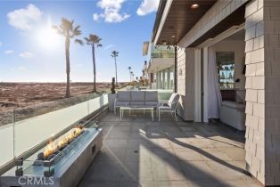 Single Family Residence, 126 Oceanfront, Newport Beach, CA 92661 - 17
