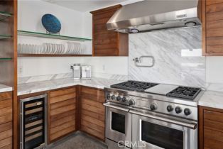 Single Family Residence, 126 Oceanfront, Newport Beach, CA 92661 - 26