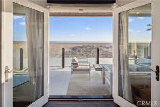 Single Family Residence, 126 Oceanfront, Newport Beach, CA 92661 - 33