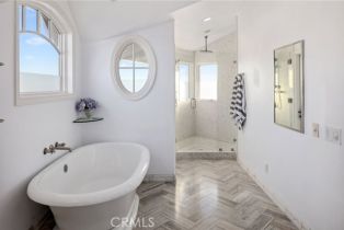 Single Family Residence, 126 Oceanfront, Newport Beach, CA 92661 - 38