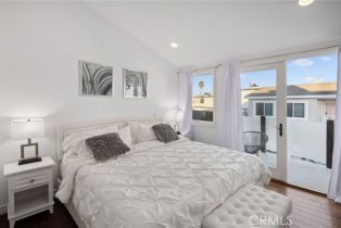Single Family Residence, 126 Oceanfront, Newport Beach, CA 92661 - 41