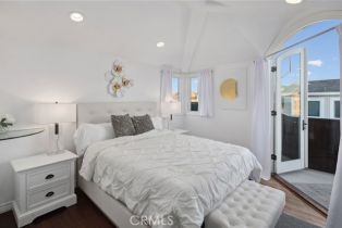 Single Family Residence, 126 Oceanfront, Newport Beach, CA 92661 - 45