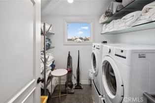 Single Family Residence, 126 Oceanfront, Newport Beach, CA 92661 - 48