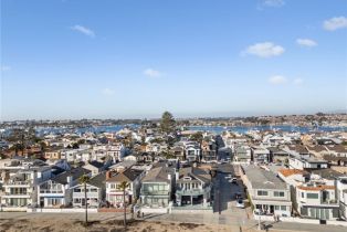 Single Family Residence, 126 Oceanfront, Newport Beach, CA 92661 - 51