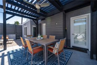 Single Family Residence, 260 The Toledo, Long Beach, CA 90803 - 40