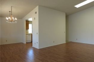 Townhouse, 8886 Plumas cir, Huntington Beach, CA 92646 - 11