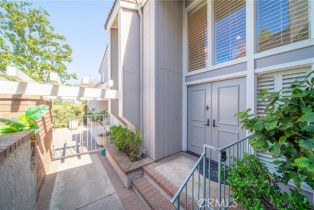 Condominium, 28 Rocky Knoll, Irvine, CA 92612 - 4
