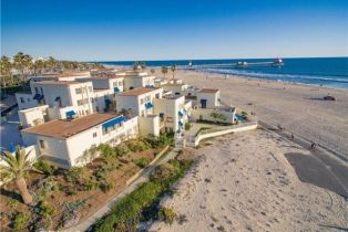 Condominium, 711 Pacific Coast Highway, Huntington Beach, CA 92648 - 14