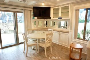 Condominium, 711 Pacific Coast Highway, Huntington Beach, CA 92648 - 4