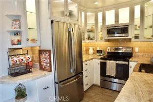 Condominium, 711 Pacific Coast Highway, Huntington Beach, CA 92648 - 7