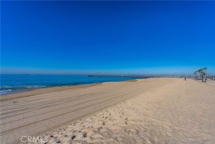 Residential Income, 1207 Seal way, Seal Beach, CA 90740 - 6