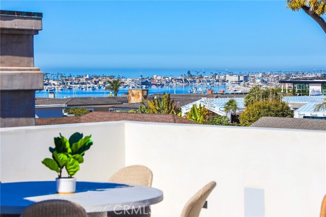 Condominium, 506 Avocado ave, Corona Del Mar, CA 92625 - 1