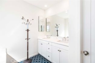 Single Family Residence, 197 Augustine, Irvine, CA 92618 - 17