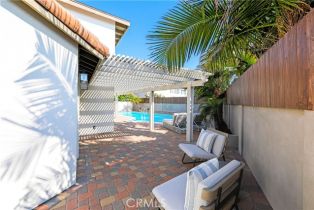 Single Family Residence, 9342 Cliffwood dr, Huntington Beach, CA 92646 - 11