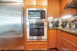 Condominium, 3141 Michelson dr, Irvine, CA 92612 - 6